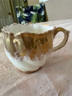 Porcelain Gold Gilded Dimetasse Tea Cup.